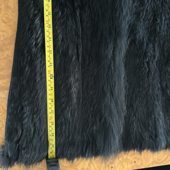 Dolce Cabo Genuine Fur Vest - Picture 4 of 8
